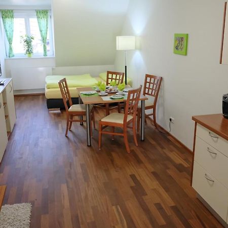 Jungingers Aparthotel Holzheim  Εξωτερικό φωτογραφία