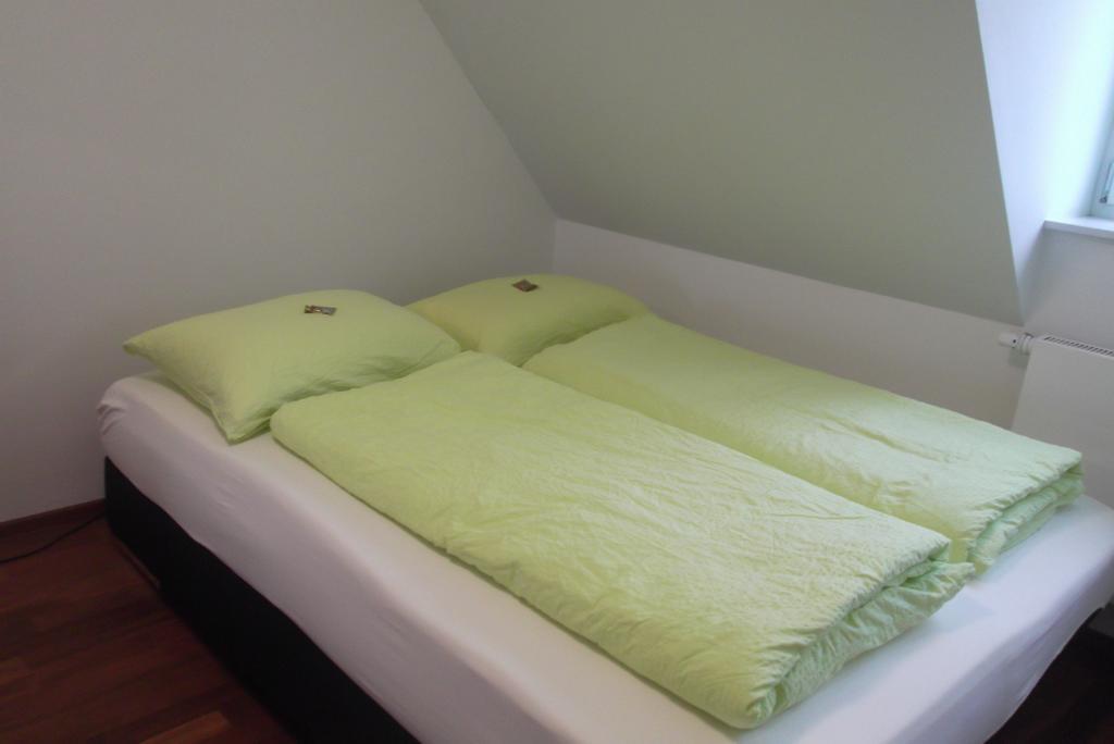 Jungingers Aparthotel Holzheim  Δωμάτιο φωτογραφία