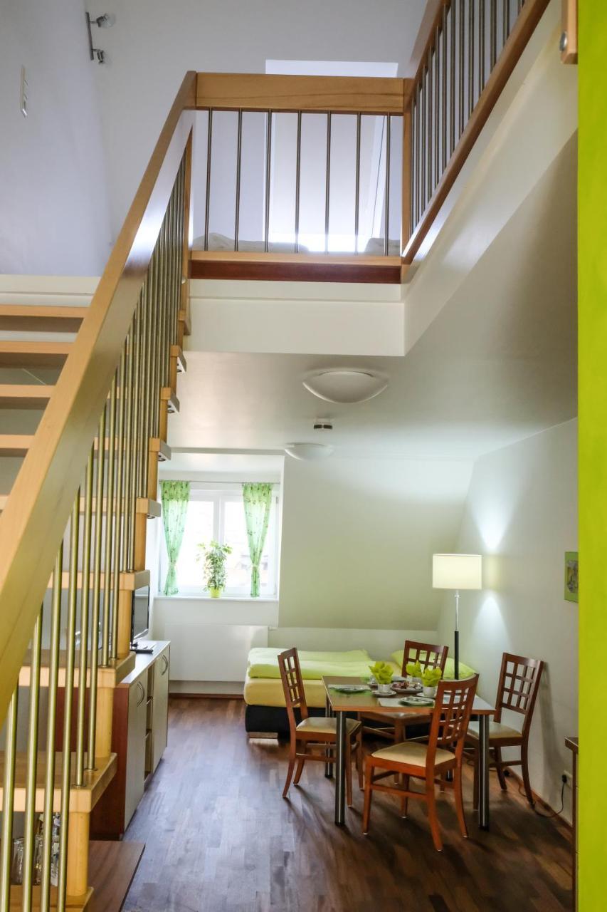 Jungingers Aparthotel Holzheim  Εξωτερικό φωτογραφία
